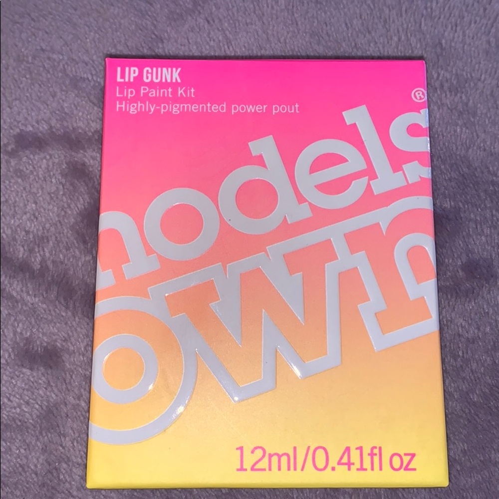 Models own lip paint kit